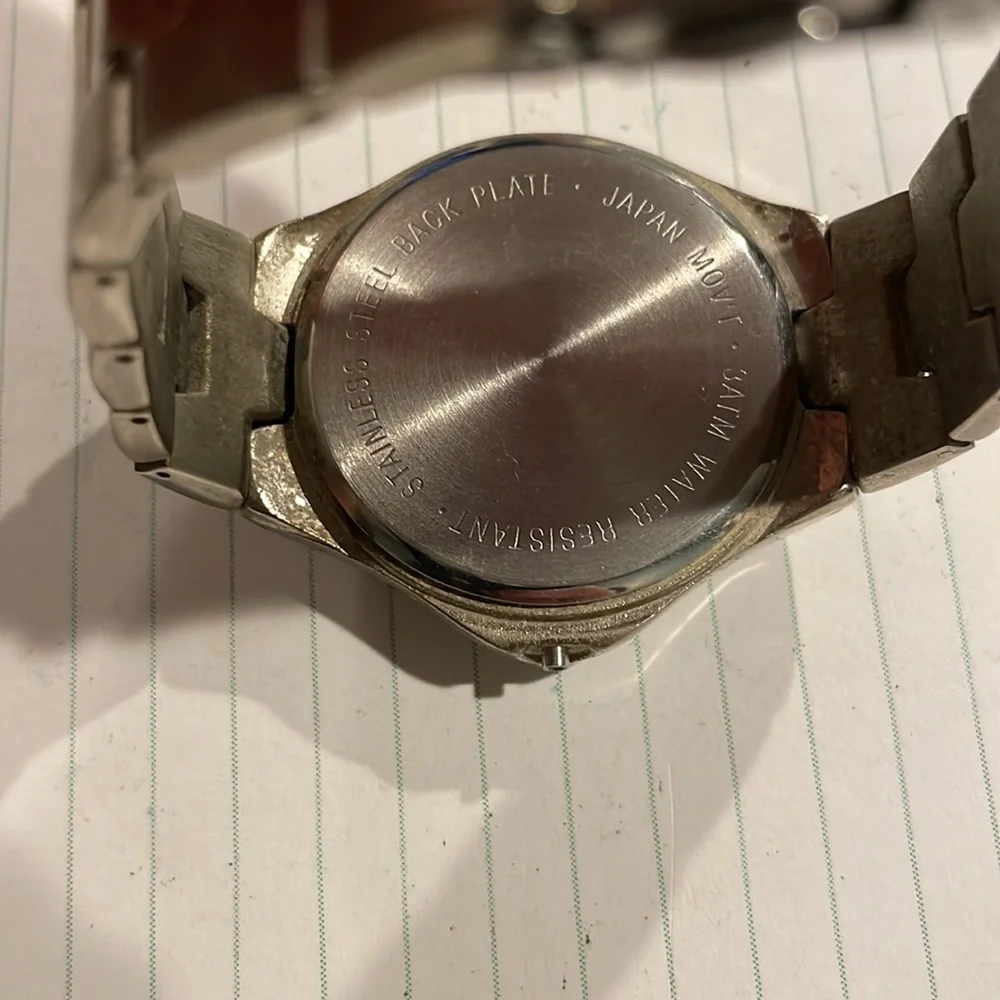 Chrome Men's Silver Tone Blue W/ Date Analog